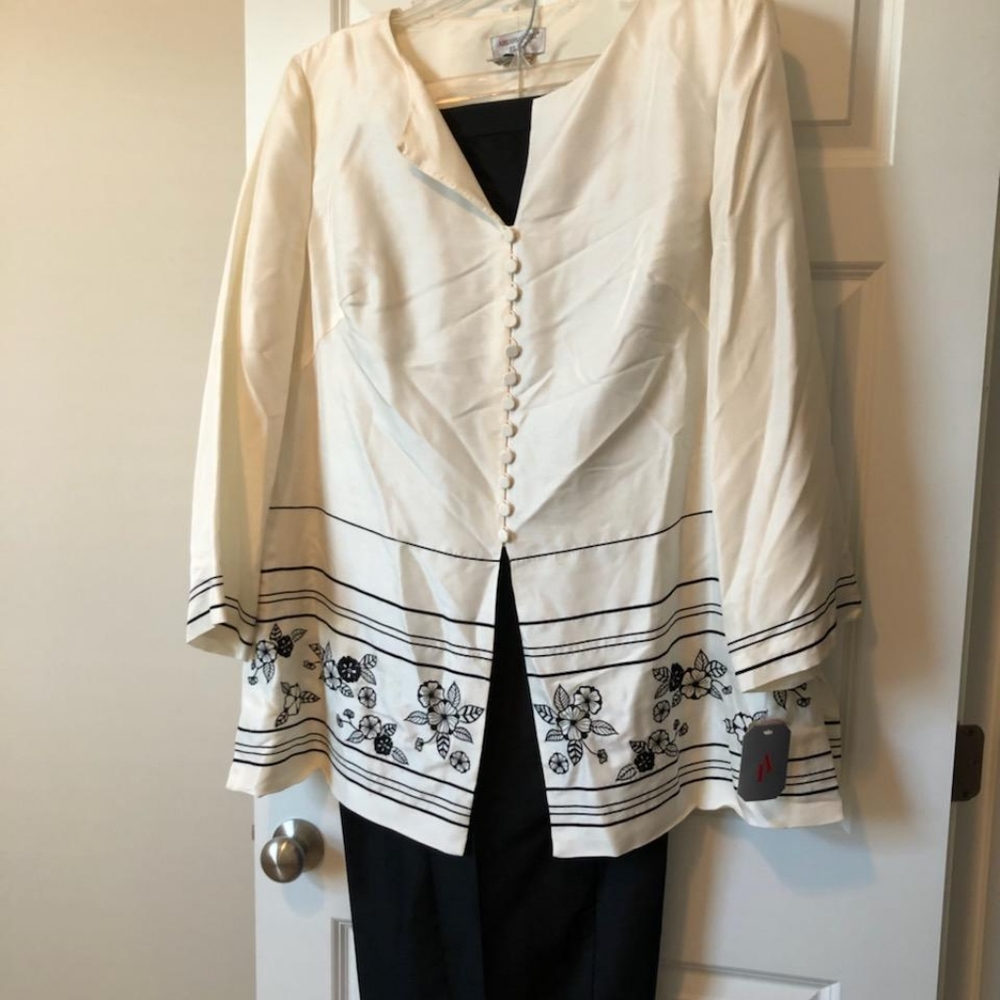 Two piece pant set